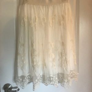Ivory lace skirt with flower detail BNWT Size L
